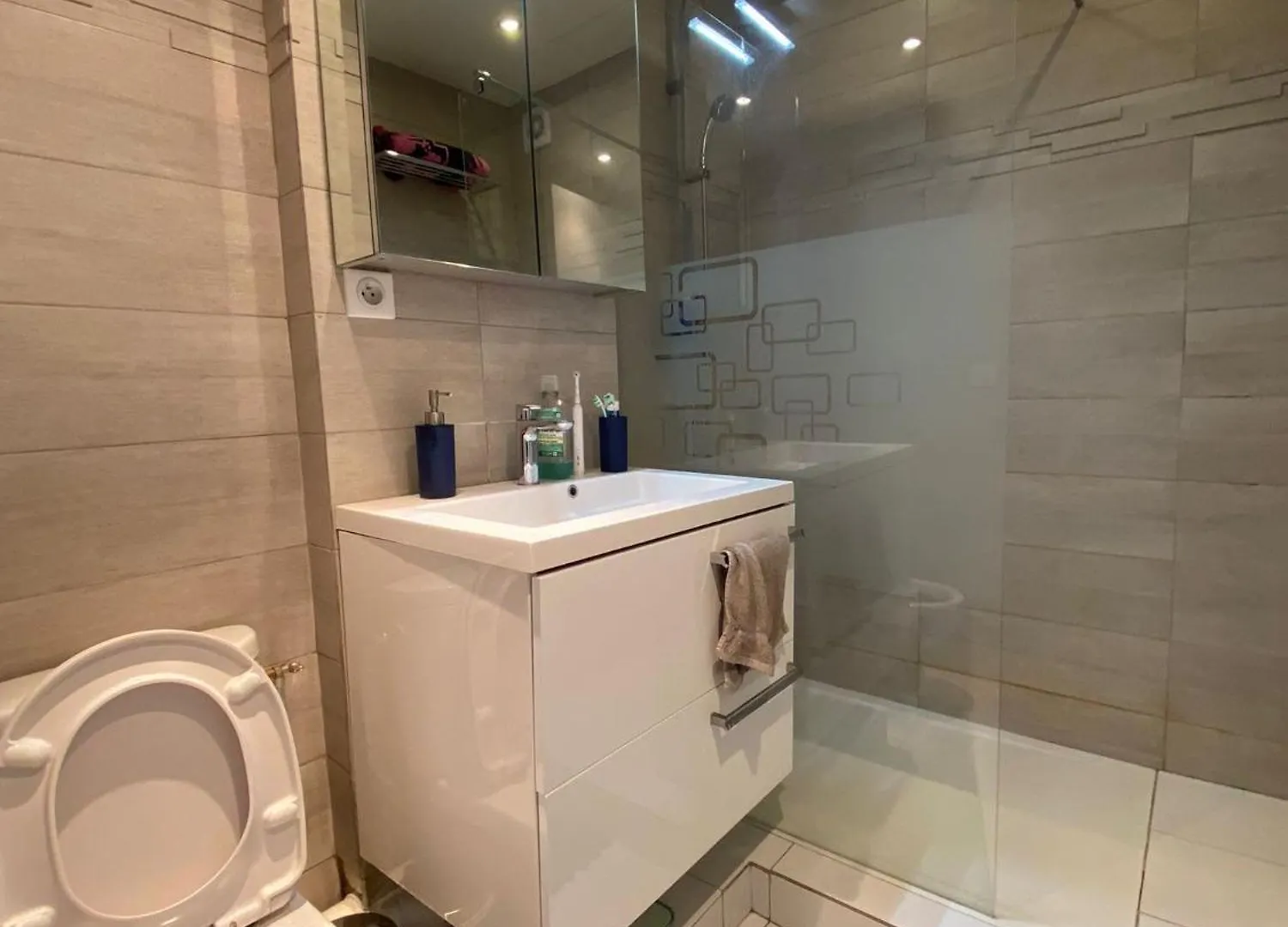 Eiffel Tower - Cosy Flat פריז